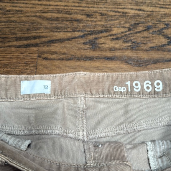 Gap Tan Corduroy Skirt Mid Length 1969 size 12 - Picture 3 of 12